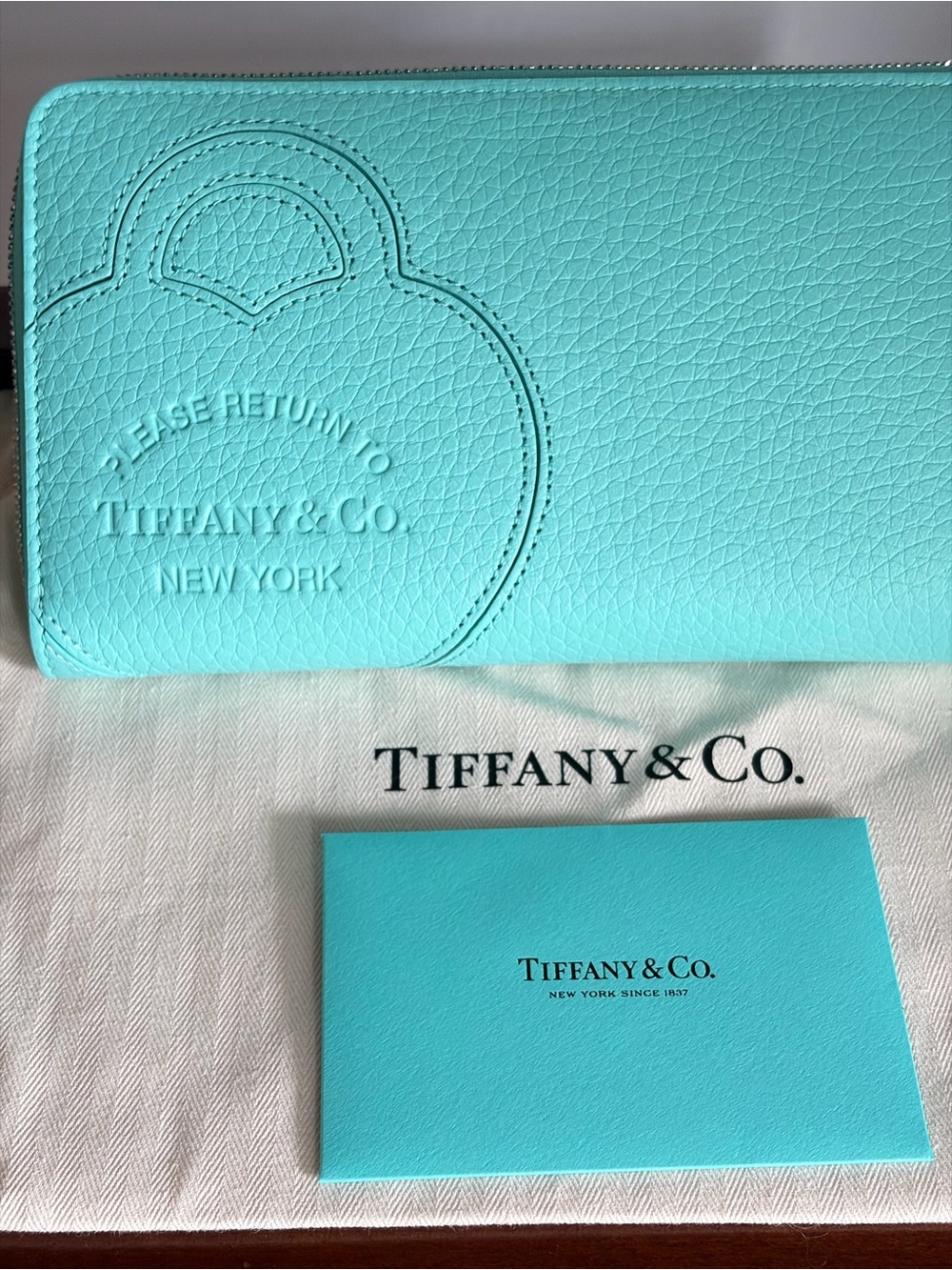 Tiffany & Co. Iconic Blue Leather Zip Card & Money Holder NEW